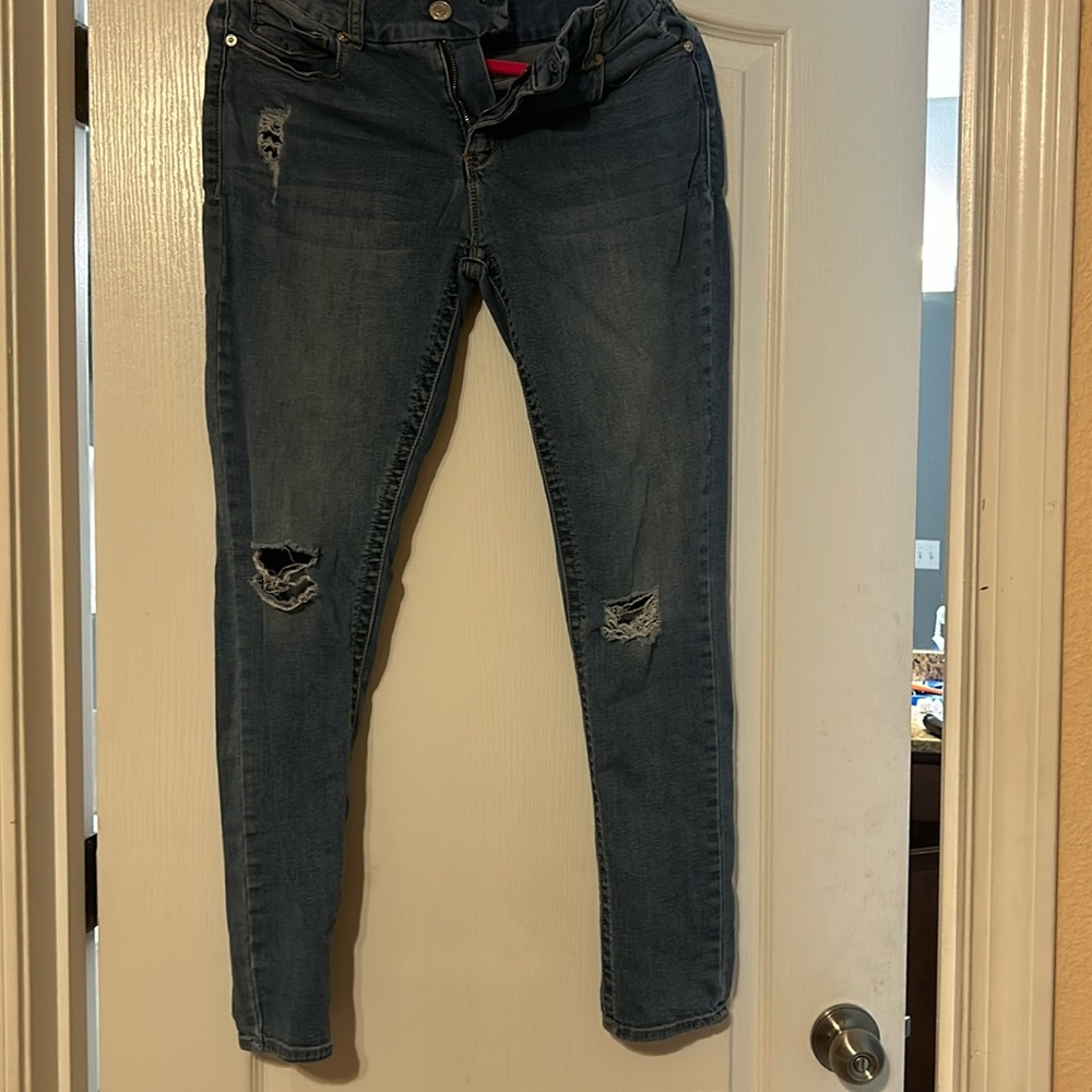 Seven7 tummyless Jeans.  Skinny